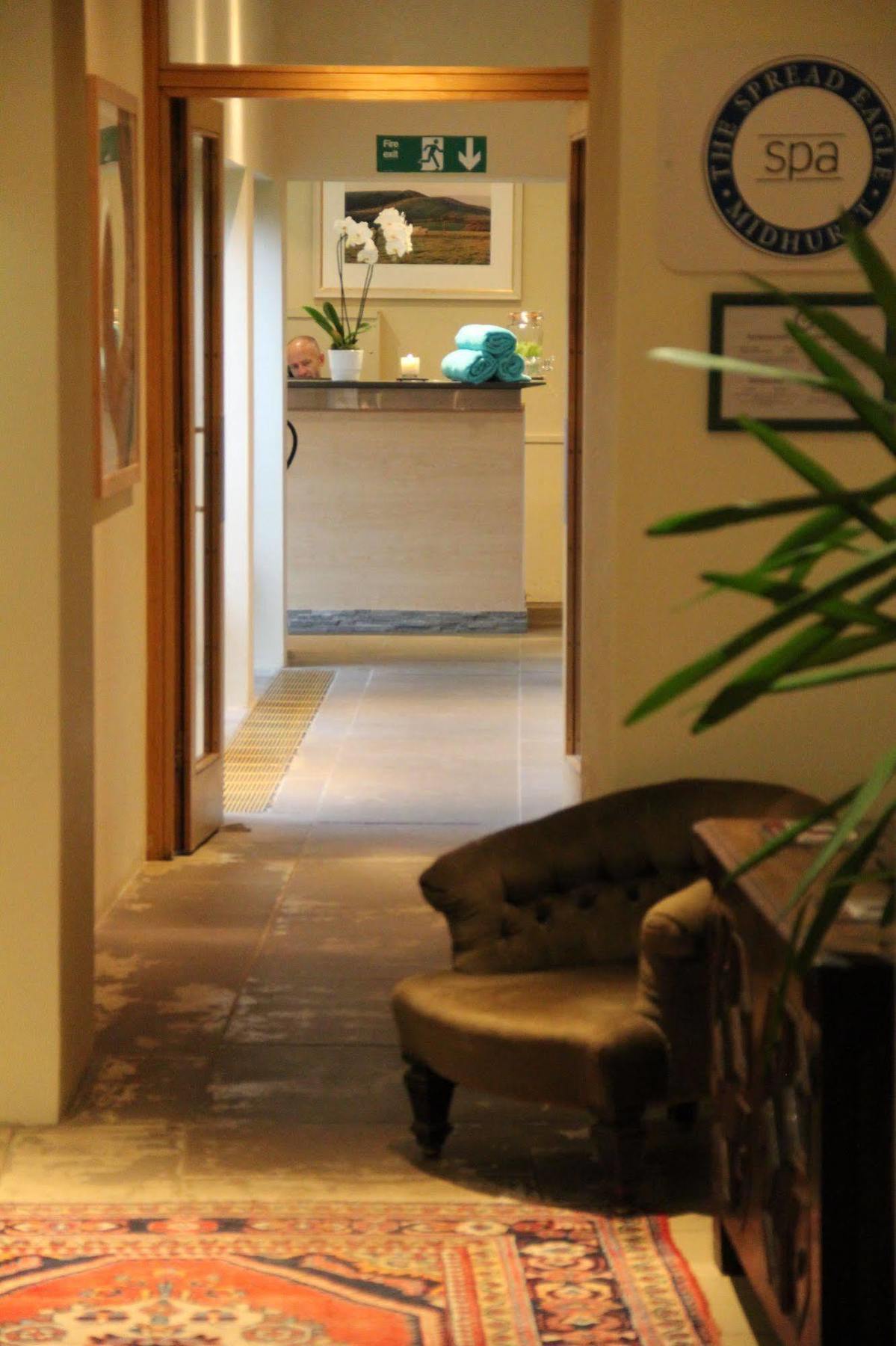Spread Eagle Hotel And Spa มิดเฮิร์สต์ ภายนอก รูปภาพ